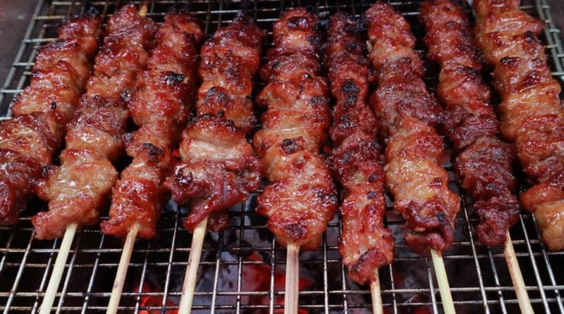 Bước 2: Nướng thịt