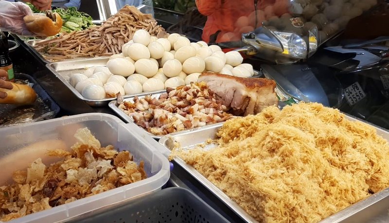 Cách làm bánh mì Bình Định giòn thơm, nhiều nhân