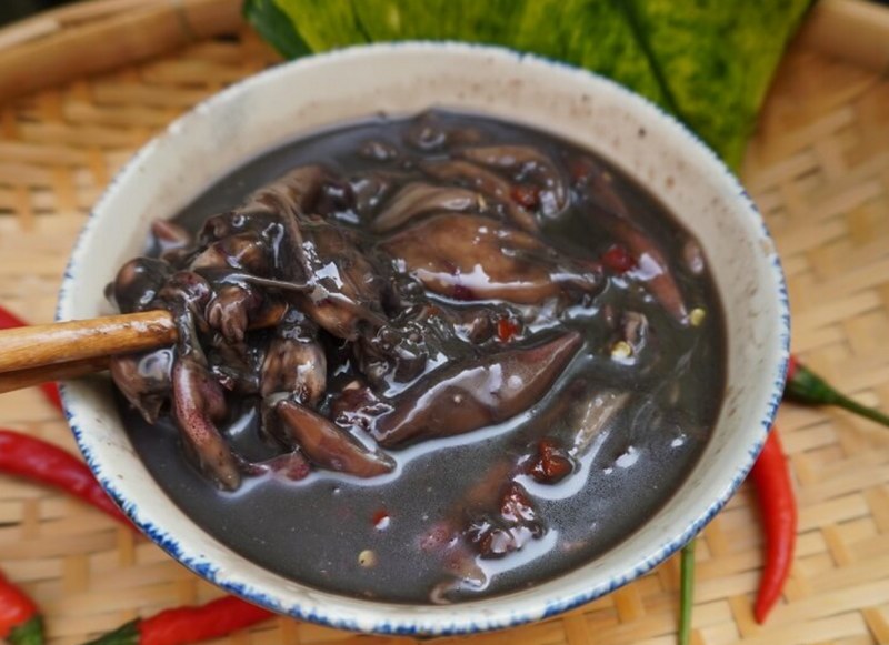 Mắm mực truyền thống
