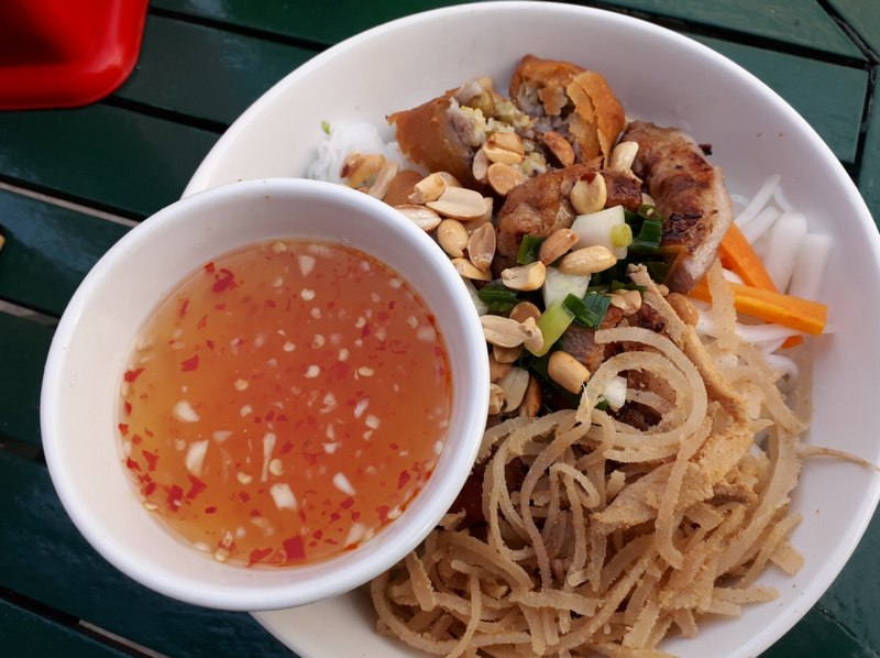 Hai Cách Làm Nước Mắm Ăn Bún Thịt Nướng Trong 10 Phút