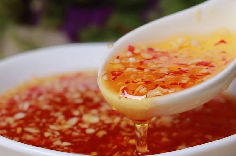 Nước Mắm Bao Nhiêu Calo? Ăn Mắm Nhiều Có Béo Không?