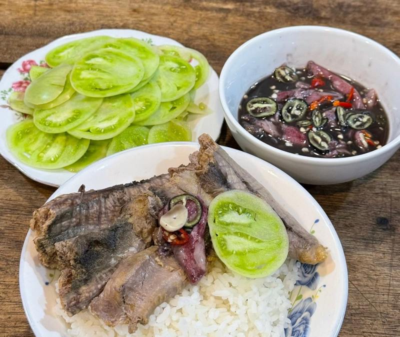 Mắm mực của Bình Định, Phú Yên, Quảng Ngãi có gì khác?