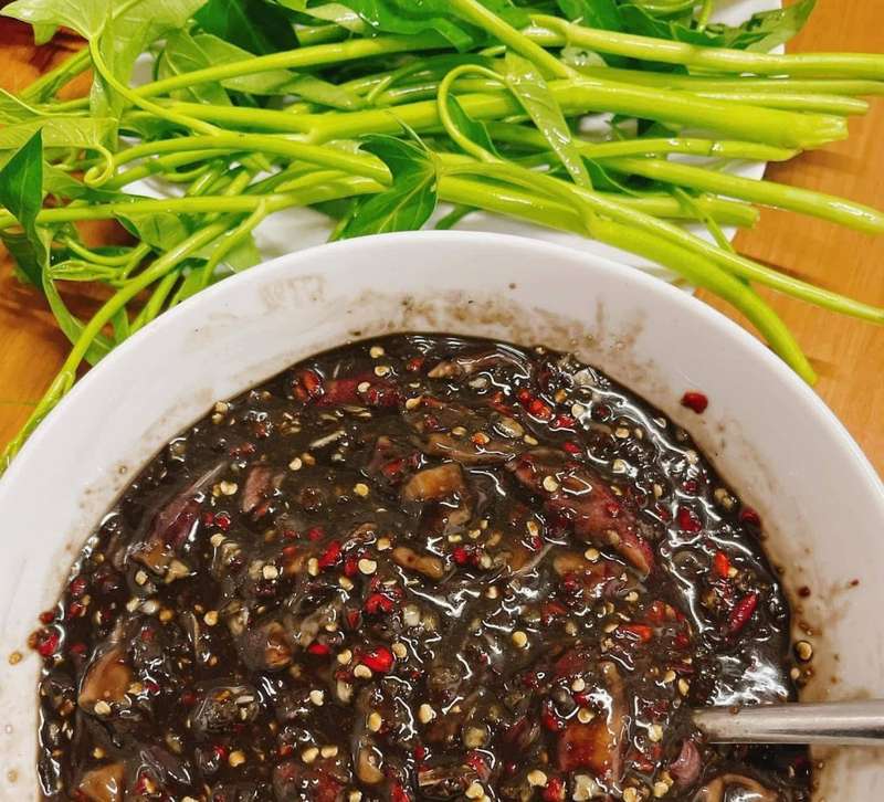 Tại Sao Mắm Mực Mặn? 5 Món Ăn Siêu Hợp Với Mắm Mực
