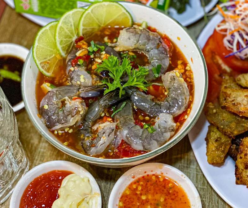 Bước 3: Ngâm tôm với mắm nhĩ