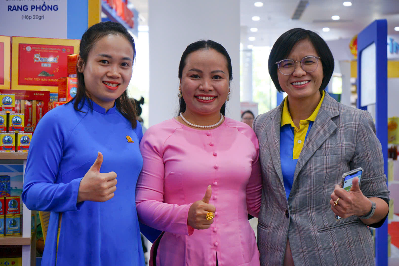 Gặp gỡ Giám đốc Công ty TNHH MTV Sanest Khánh Hòa và Thuộc Cô Ba