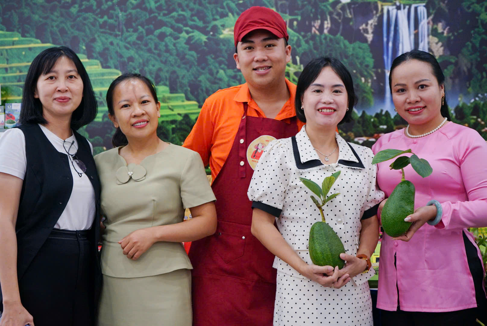 Sản phẩm nông nghiệp sạch trưng bày tại diễn đàn OCOP Quảng Ngãi
